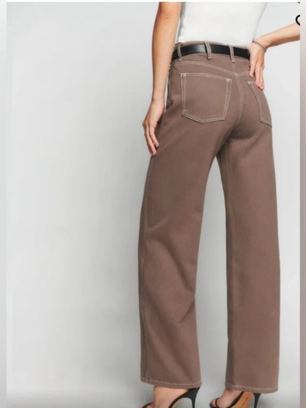 Reformation Brown Wide Leg Jeans Size 26 - Picture 2 of 9